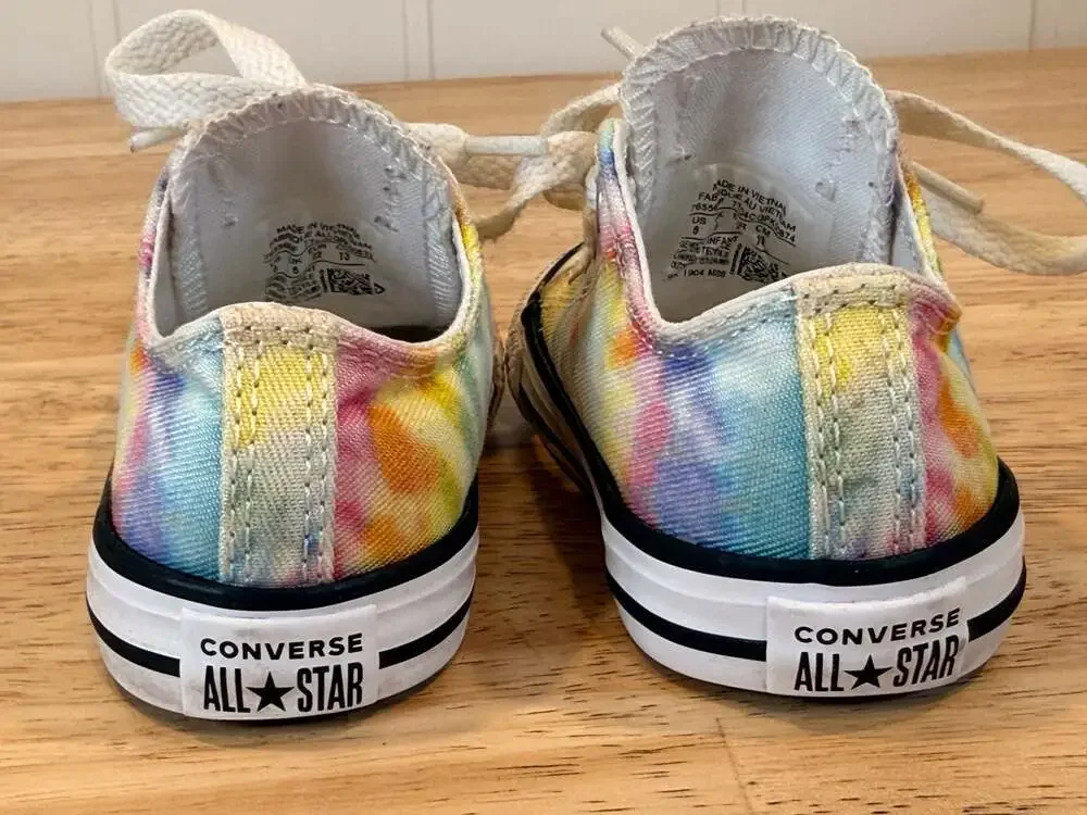 Converse Kids' Chuck Taylor All-Star Tie-Dye Sneakers Toddler Size 6